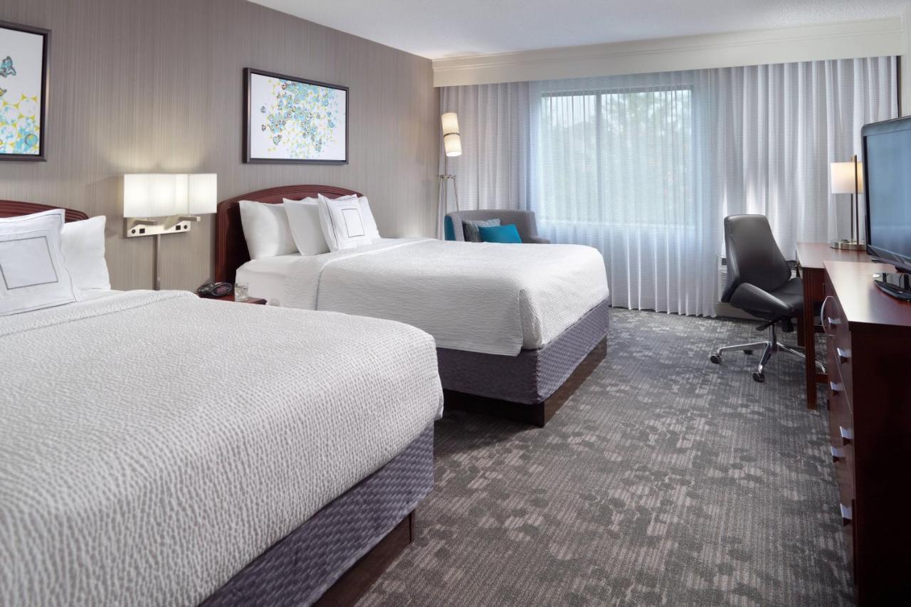 Courtyard By Marriott Atlanta Alpharetta Hotel Buitenkant foto