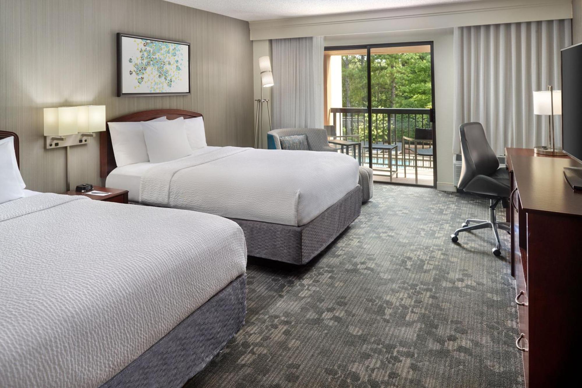 Courtyard By Marriott Atlanta Alpharetta Hotel Buitenkant foto