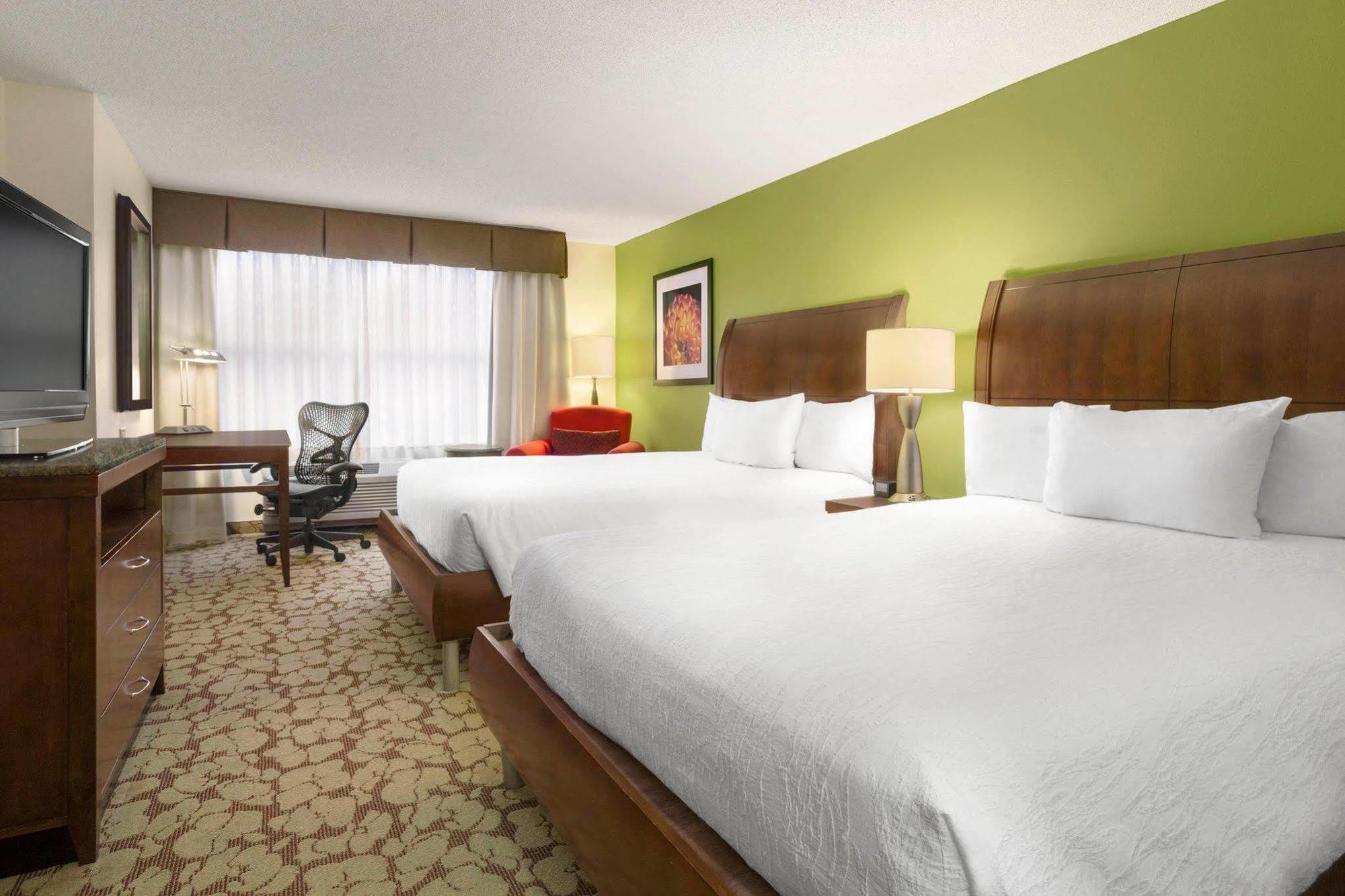 Courtyard By Marriott Atlanta Alpharetta Hotel Buitenkant foto